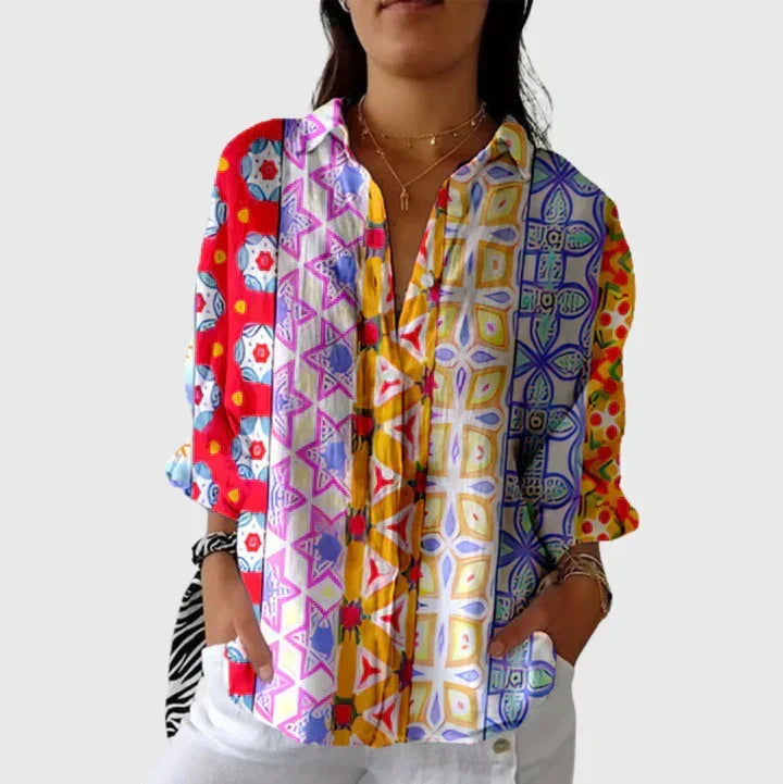 Blusa ligera y colorida con estampados