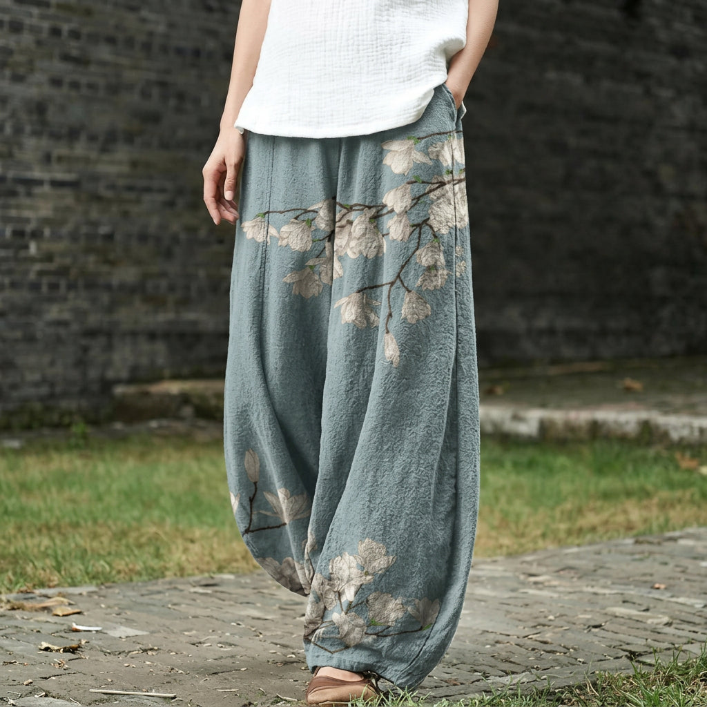 Iseult – Pantalón ancho con estampado de hojas azul claro