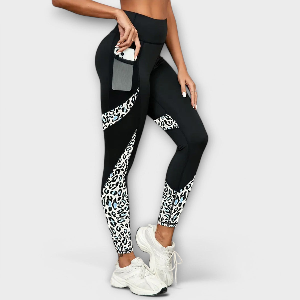 Pantalón deportivo de talle alto con estampado de leopardo