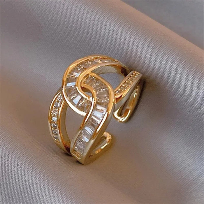 Anillo de nudo elegante