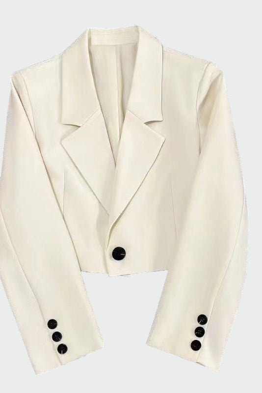 Liliana - Una chaqueta de línea refinada