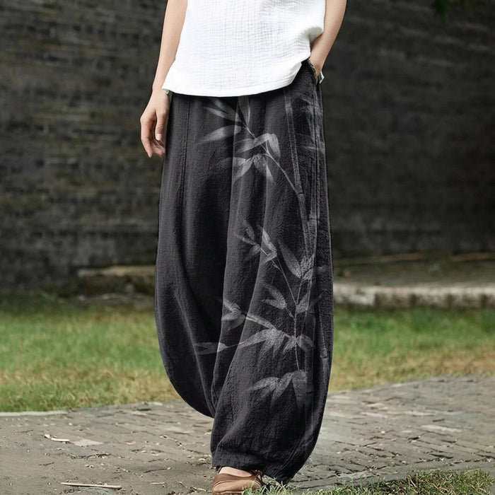 Anaïs – Pantalón ancho negro con estampado de bambú